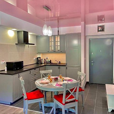 Sweet Pink By Miro Apartment シナヤ エクステリア 写真