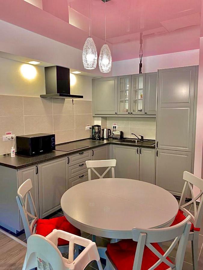 Sweet Pink By Miro Apartment シナヤ エクステリア 写真