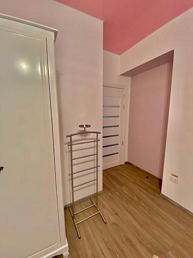 Sweet Pink By Miro Apartment シナヤ エクステリア 写真